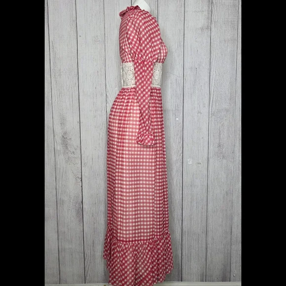 Vintage 70s Red & White Gingham Crochet Waist Prairie Maxi Dress, sz Small - Picture 4 of 6